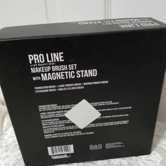 Pro line Makeup Brush Set, Acrylic Makeup Stand Bundle Of 2 - Picture 3 of 5